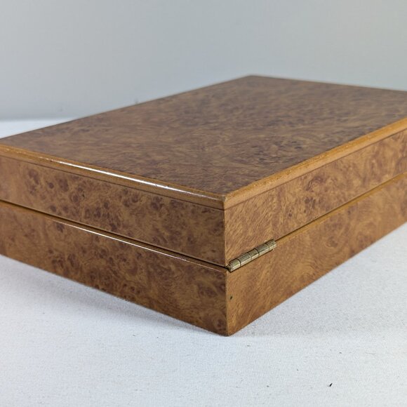 Minimalist Burl Maple cigar humidor, travel cigar storage box - Picture 4 of 10